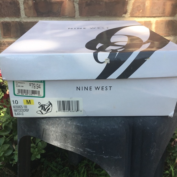 Size 10 Nine West Black Leather Wedges - Picture 2 of 10